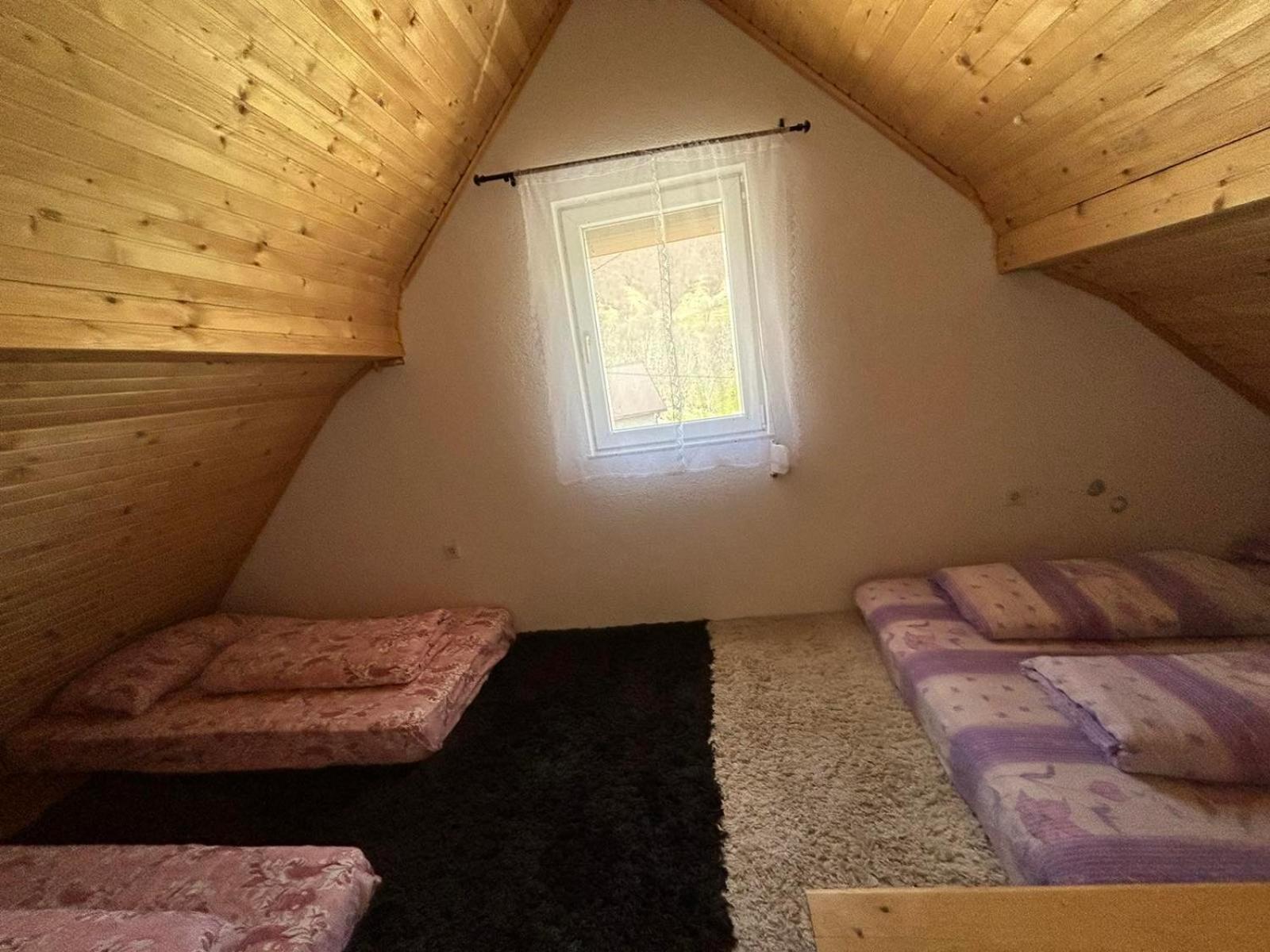 Bed And Breakfast Umoljani Habitación foto